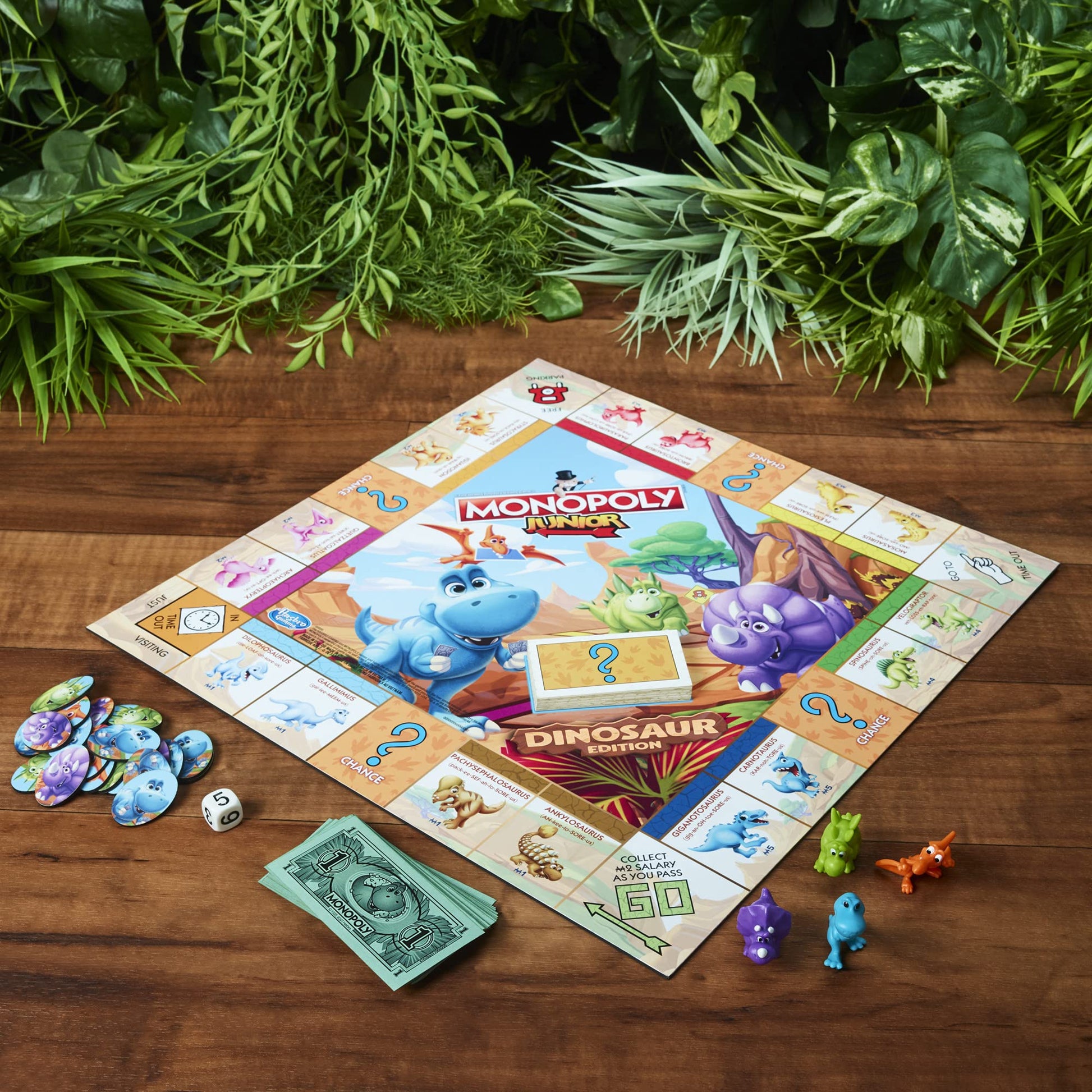 Hasbro Gaming Monopoly Junior Dinosaur Edition Game | Kids Board Games with Dino-Themed Toy Tokens | 2-4 Players for Boys & Girls | Ages 5+ (Amazon