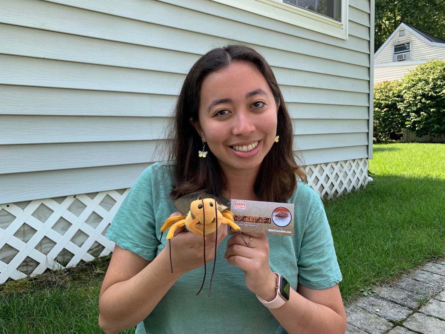 GIANTmicrobes Cockroach Plush - Learn About This Common Crawler with This Cuddly Plush, Unique Gift for Friends, Family, Educators, Students,