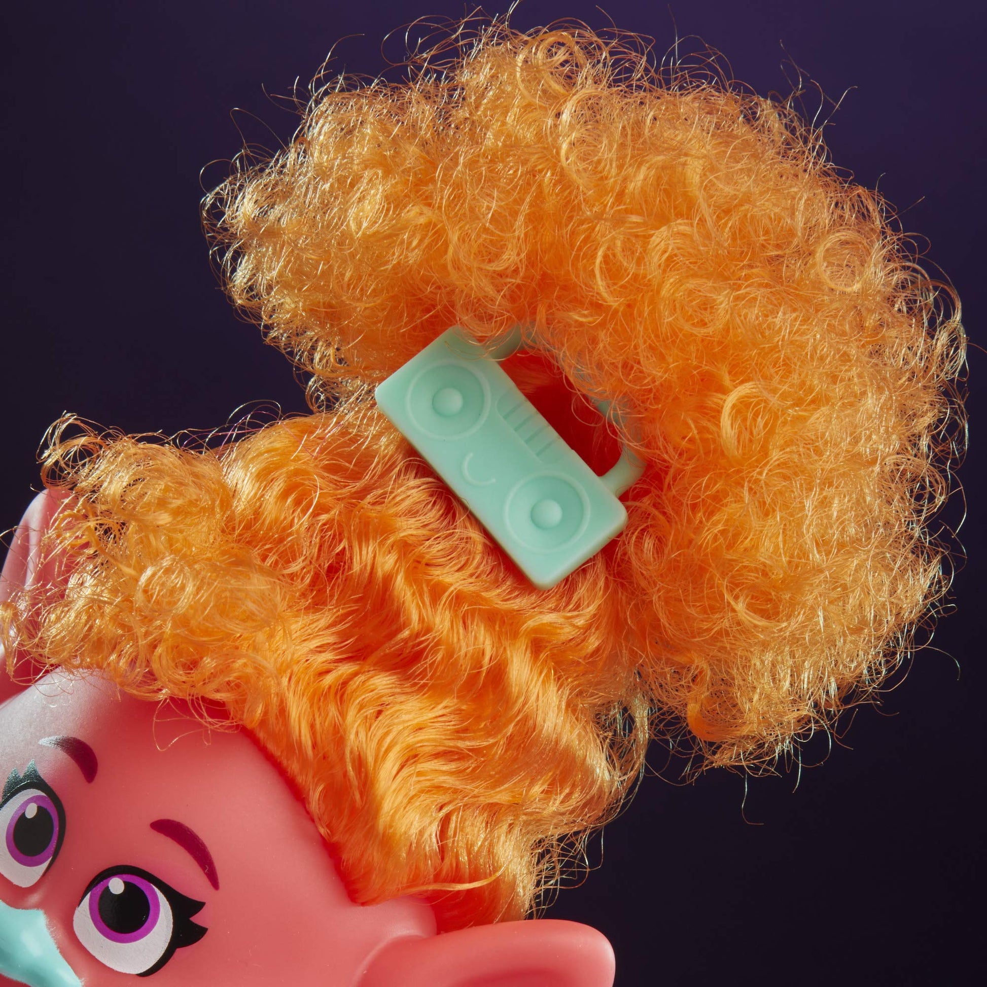 DreamWorks Trolls Stylin' DJ Suki Fashion Doll with Removable Dress and Hair Accessory, Inspired by Trolls World Tour, Girls 4 Years and Up