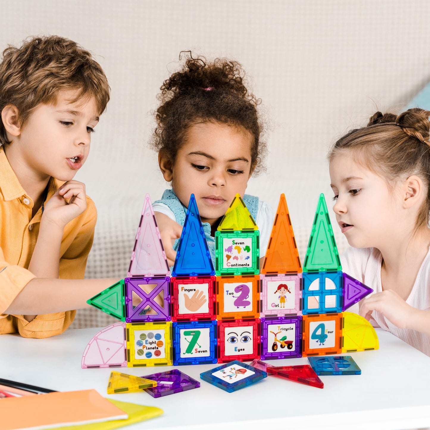 PicassoTiles Magnetic Building Blocks with Tiles and Click-in Educational Graphic Arts Magnet Construction Toy Set STEM Learning Playset Child Brain