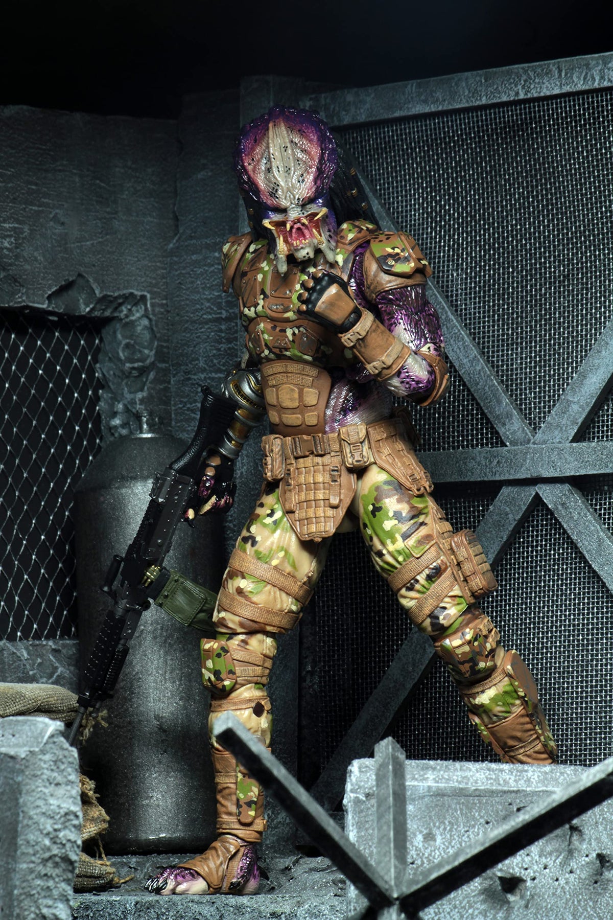 NECA - Predator (2018) - 7” Scale Action Figure - Ultimate Emissary #1