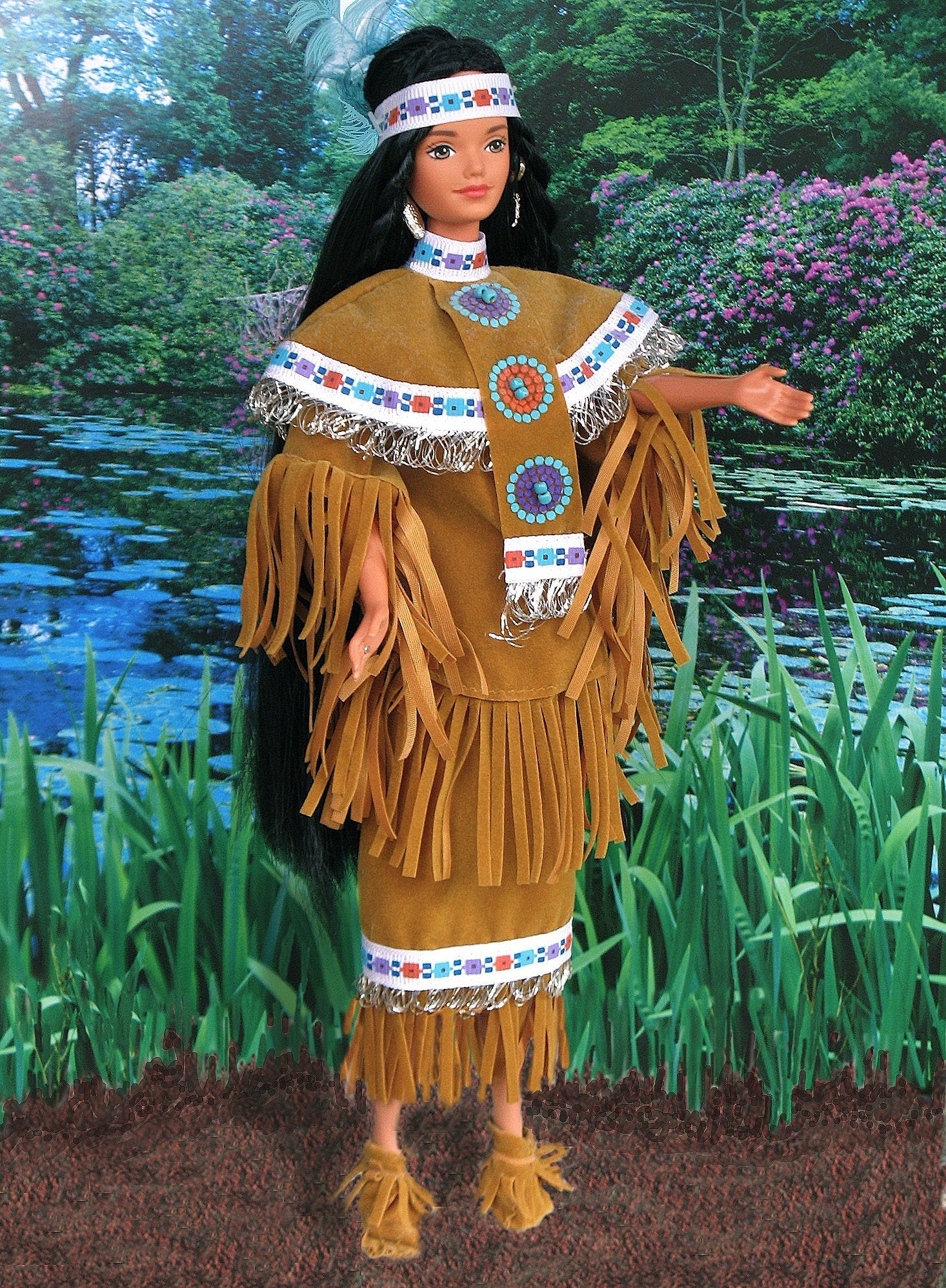 Barbie 1997 Collector Edition Dolls of the World 12 Inch Doll - Fourth Edition Native American Barbie with Poncho, Skirt, Headband, Moccasins