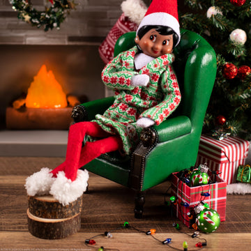 The Elf on the Shelf Claus Couture Snuggly Robe and Slippers Set - Cozy Holiday Outfit Clothes for Your Scout Elf - Ideas for Elf