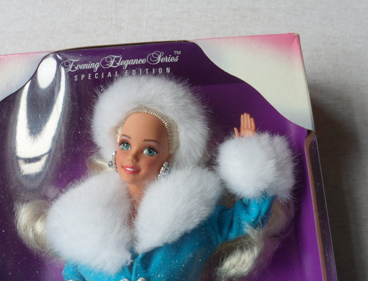 Barbie Winter Renaissance Evening Elegance Series Special Edition (1996)