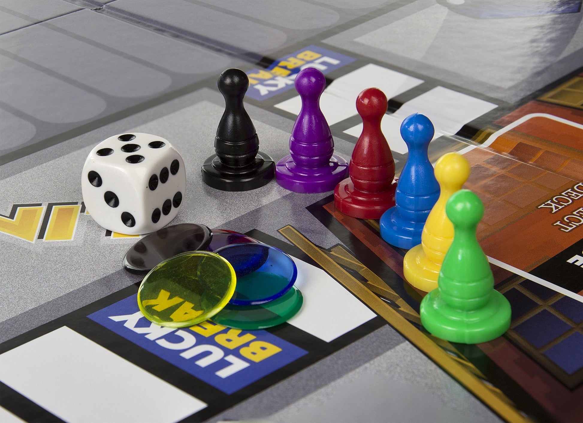 MindWare LineUp - Stimulating Memory Board Game with a Great Playing Time and Comical Crime Mystery Suspense for Ages 8 and Up