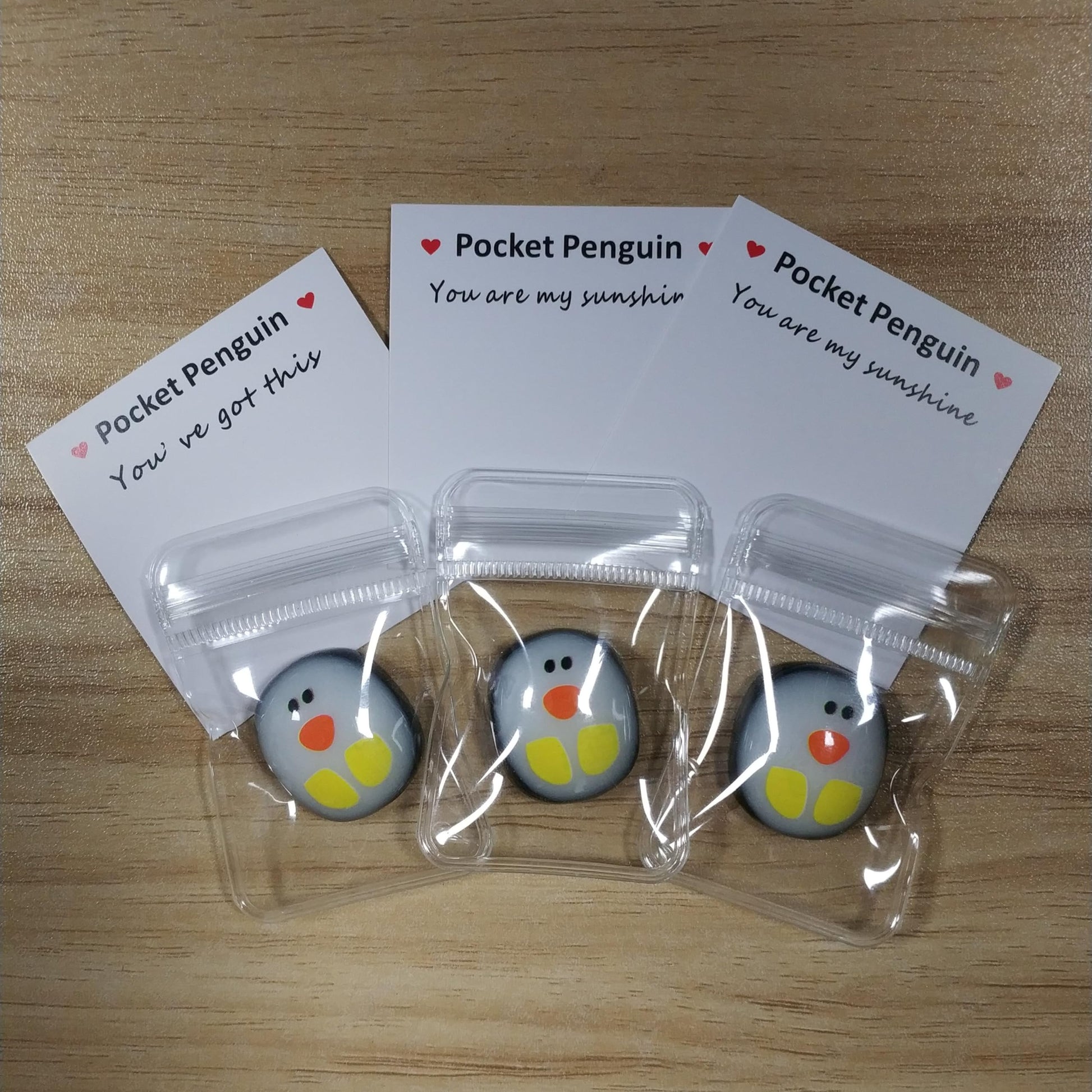 Qitiieli A Little Pocket Penguin Hug, Mini Cute Animal Decoration Pocket Hug Penguin Stress Relief Toy, Special Encourage Birthday Wedding Party