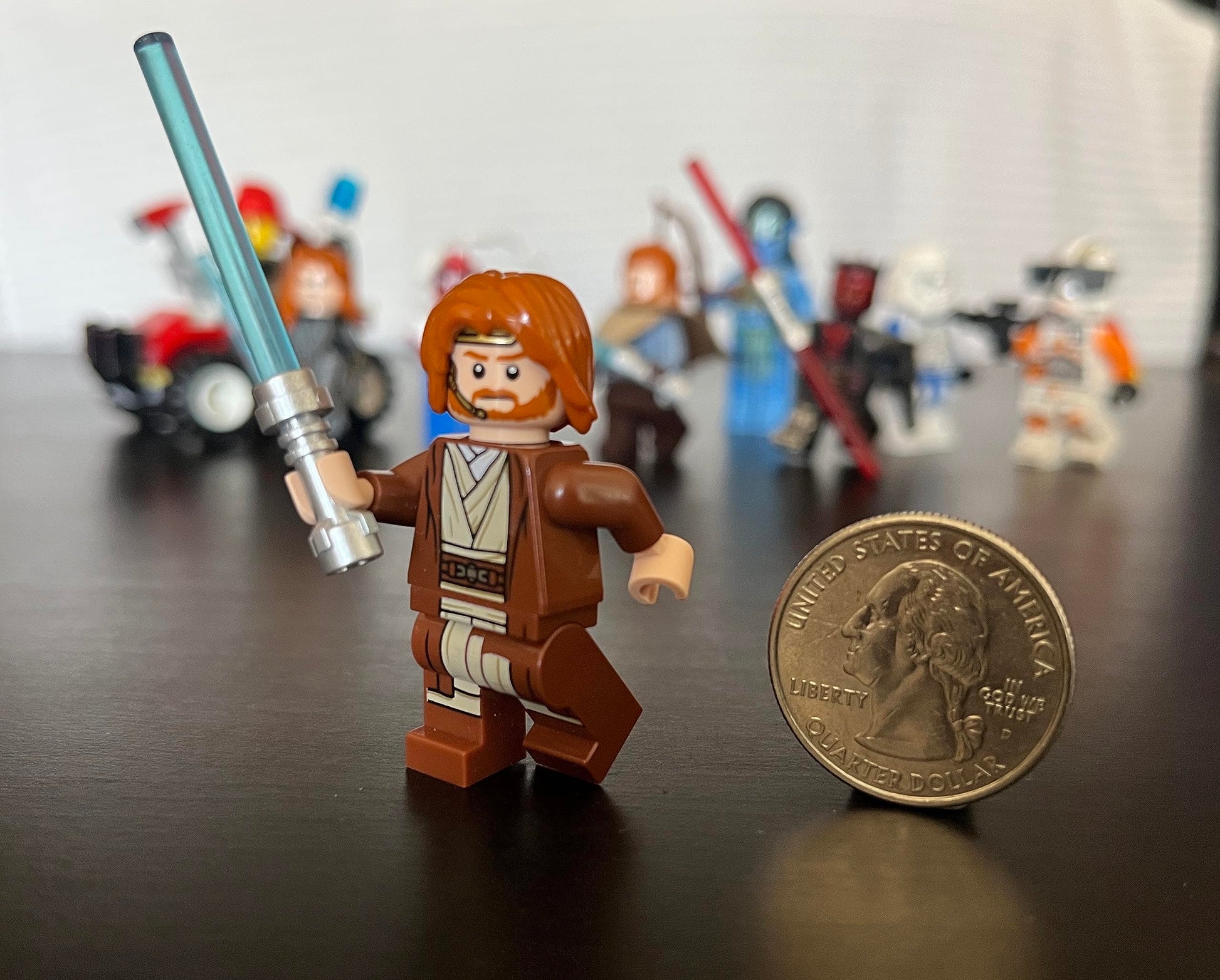 LEGO Star Wars Episode 2 Clone Wars Minifigure - OBI-Wan Kenobi (Brown Robe and Hood) with Lightsaber Limited Edition