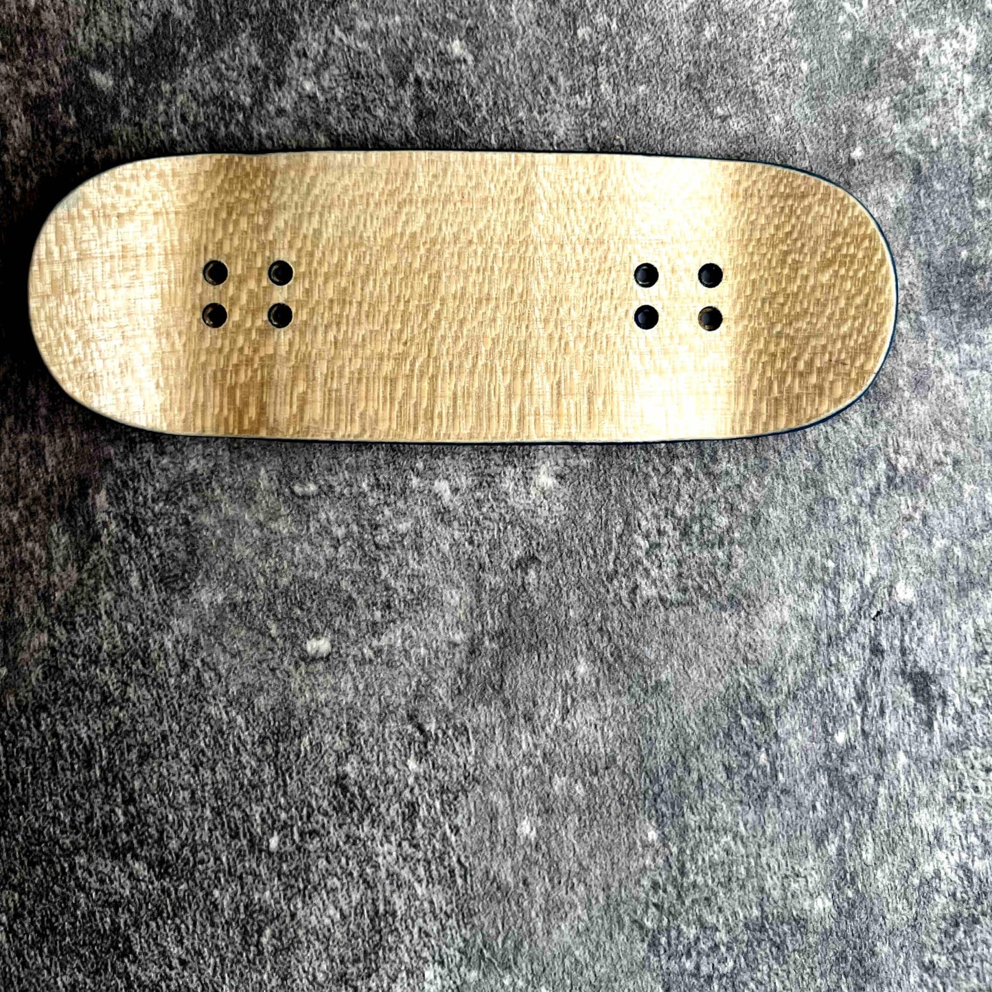 NOAHWOOD PRO Fingerboard Complete (5-Layer Colour Maple Wooden Pro Concave 34.5 x 98mm Handmade Deck + 34mm White Prince1G White Trucks + Crown Wheels