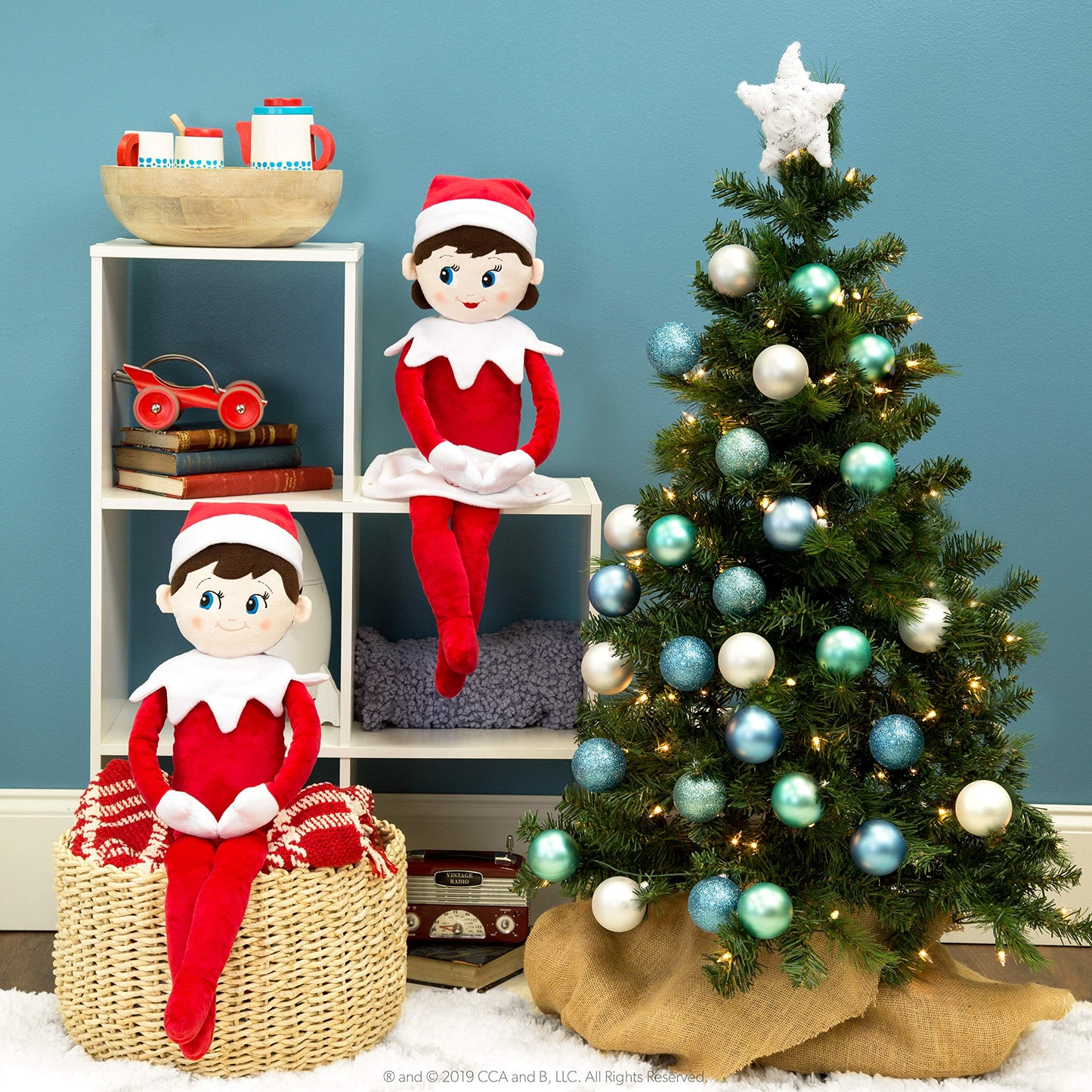 The Elf on the Shelf Plushee Pals 27-Inch Boy Scout Elf Plush Blue Eyes