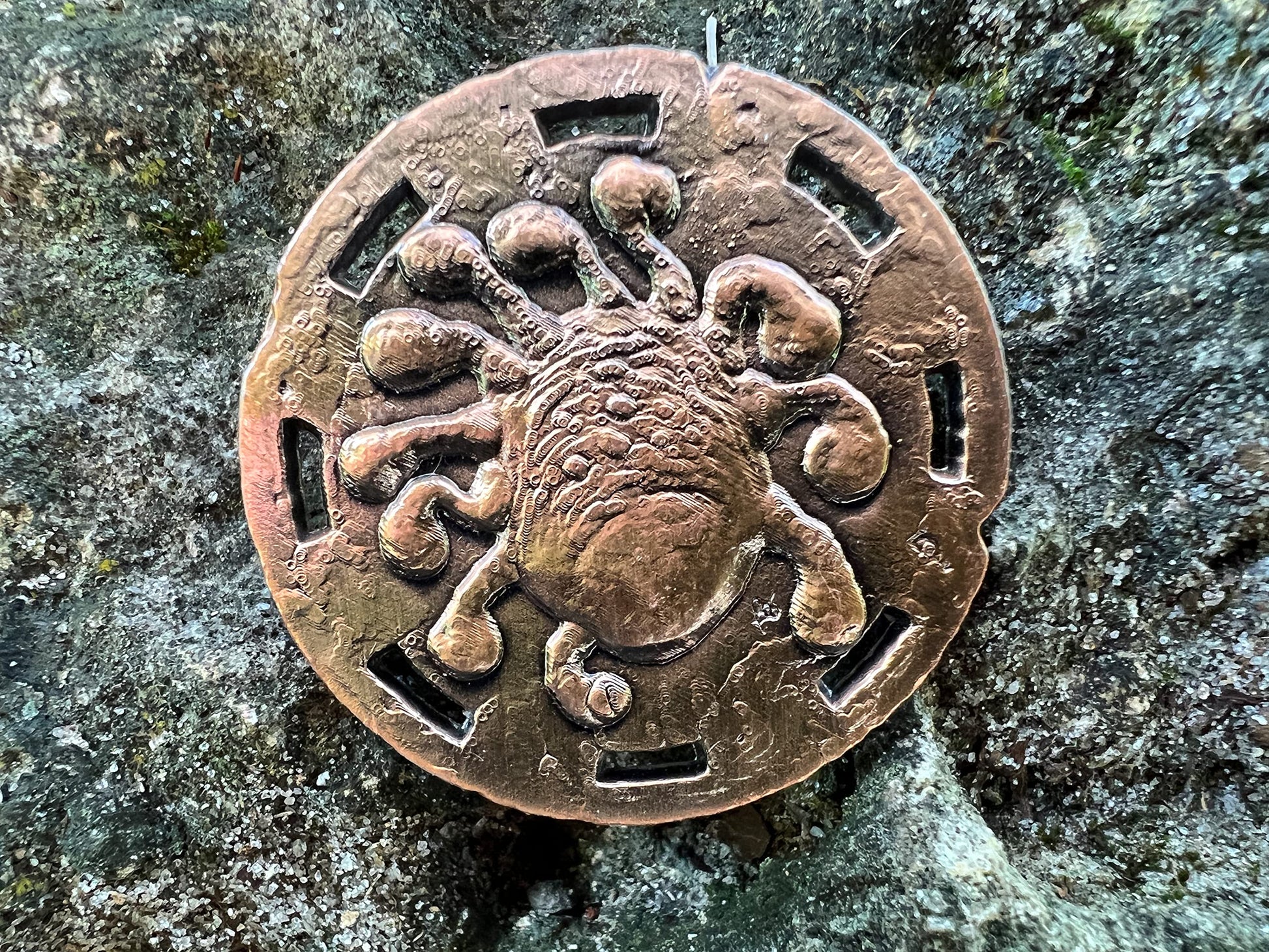 Cryptic Creative Copper Eye Tyrant Decision Coin D2 Heads-Tails - Yes-No RPG LARP