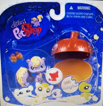 Littlest Pet Shop 2009 Assortment B Series 4 Collectible Figure Squirrel with Acorn